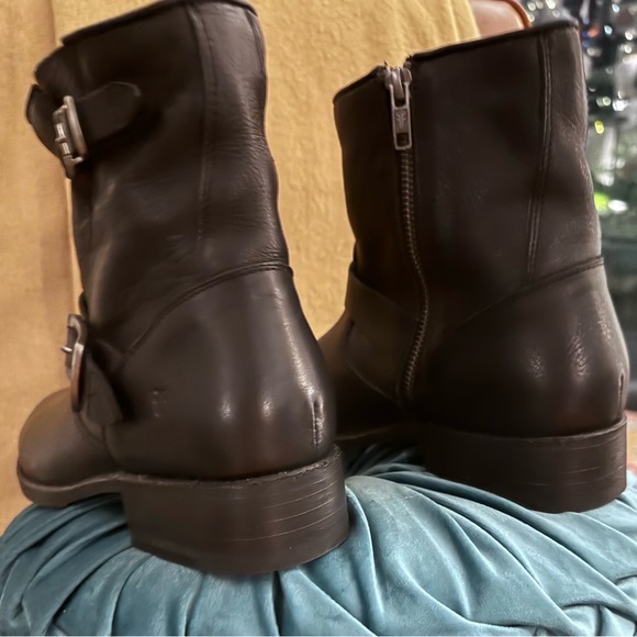 Frye Vicky 6” moto boot/ black/size 9 - Picture 3 of 8